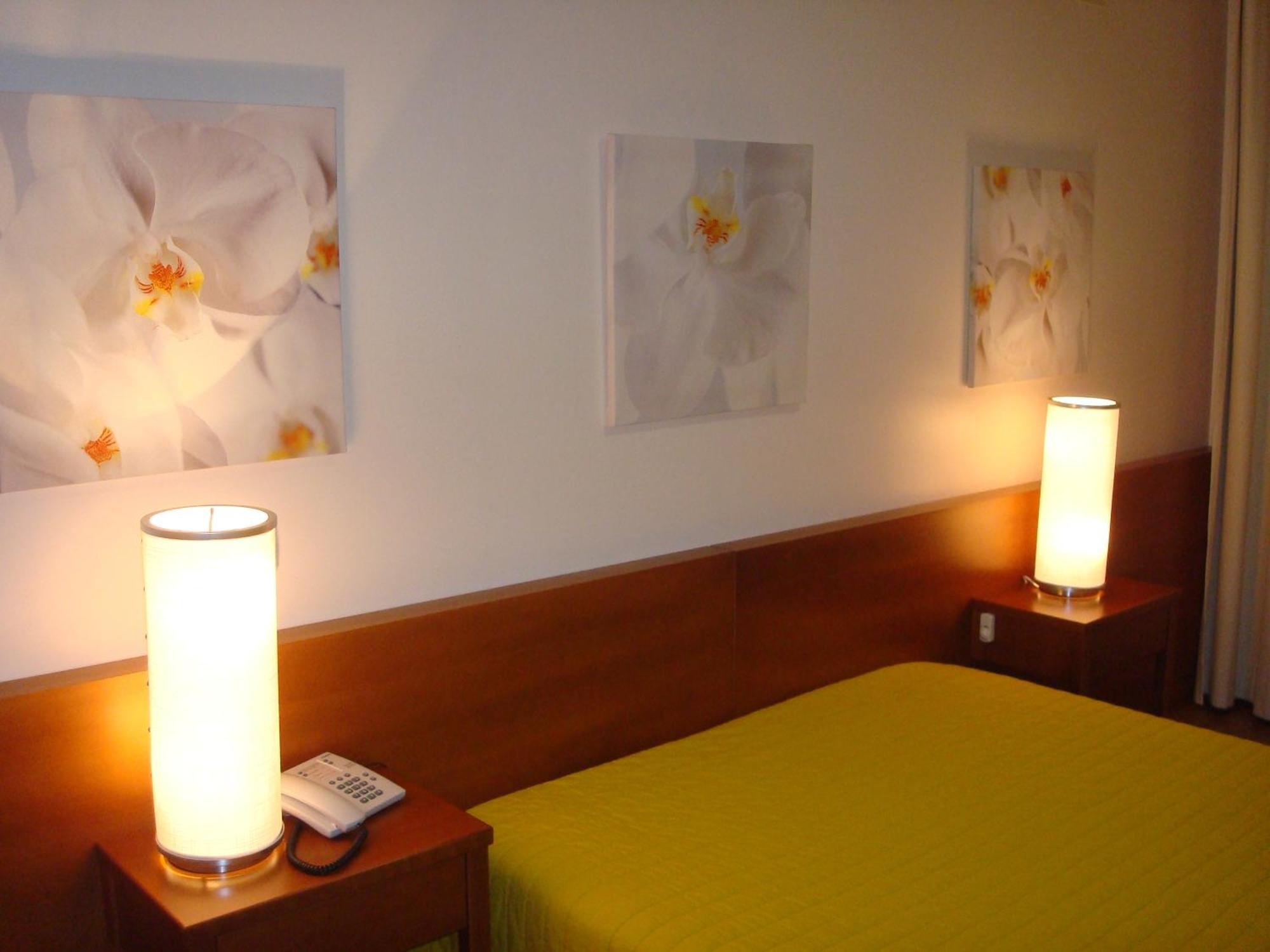 Hotel Gameiro Entroncamento Habitación foto